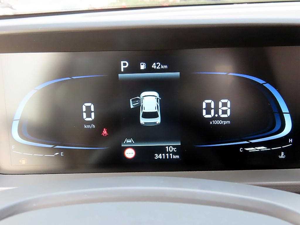 HYUNDAI Casper - Vista 9