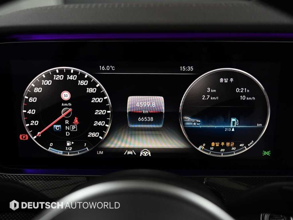 Mercedes Benz E class - Vista 9