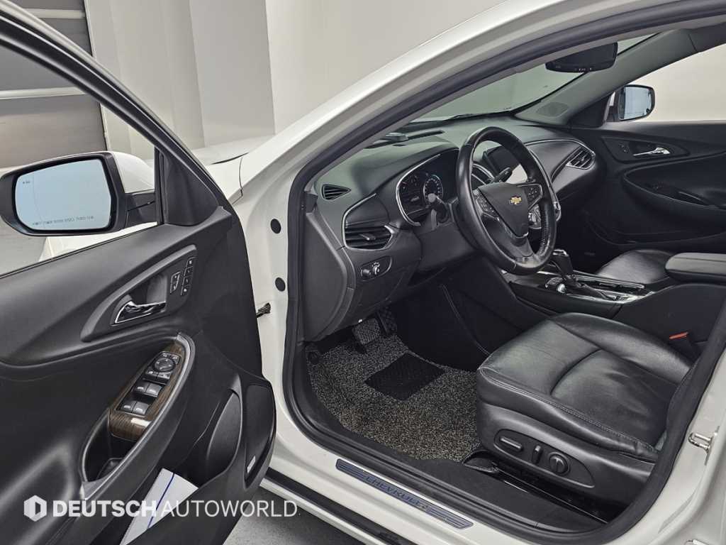 Chevrolet Malibu - Vista 11