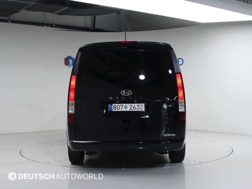 HYUNDAI Staria - Vista 4