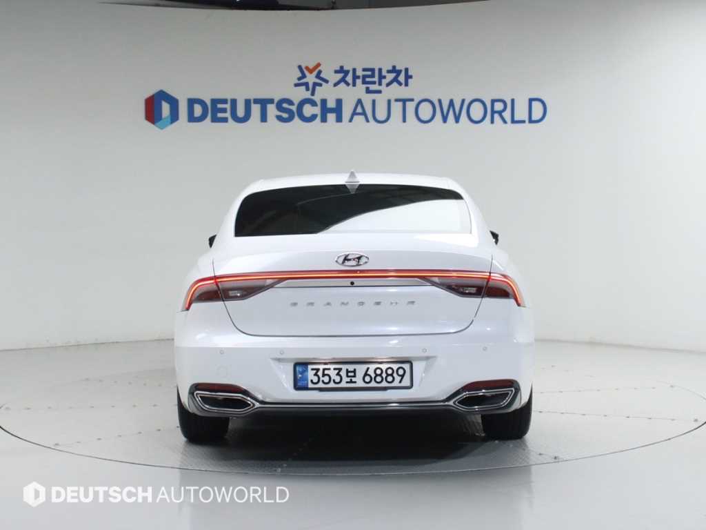 HYUNDAI Grandeur - Vista 4