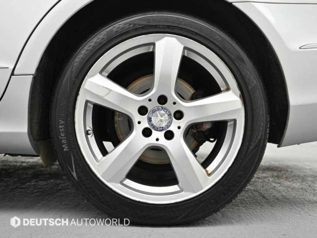 Mercedes Benz CLS Class - Vista 5