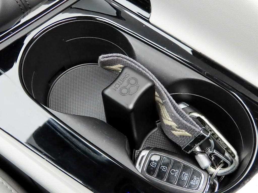 HYUNDAI Avante - Vista 11