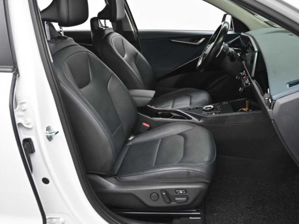 KIA Niro - Vista 10