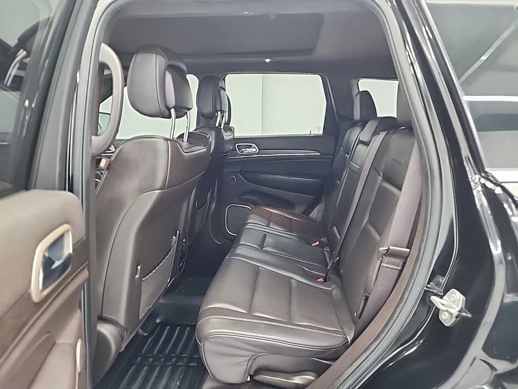 Jeep Cherokee - Vista 11