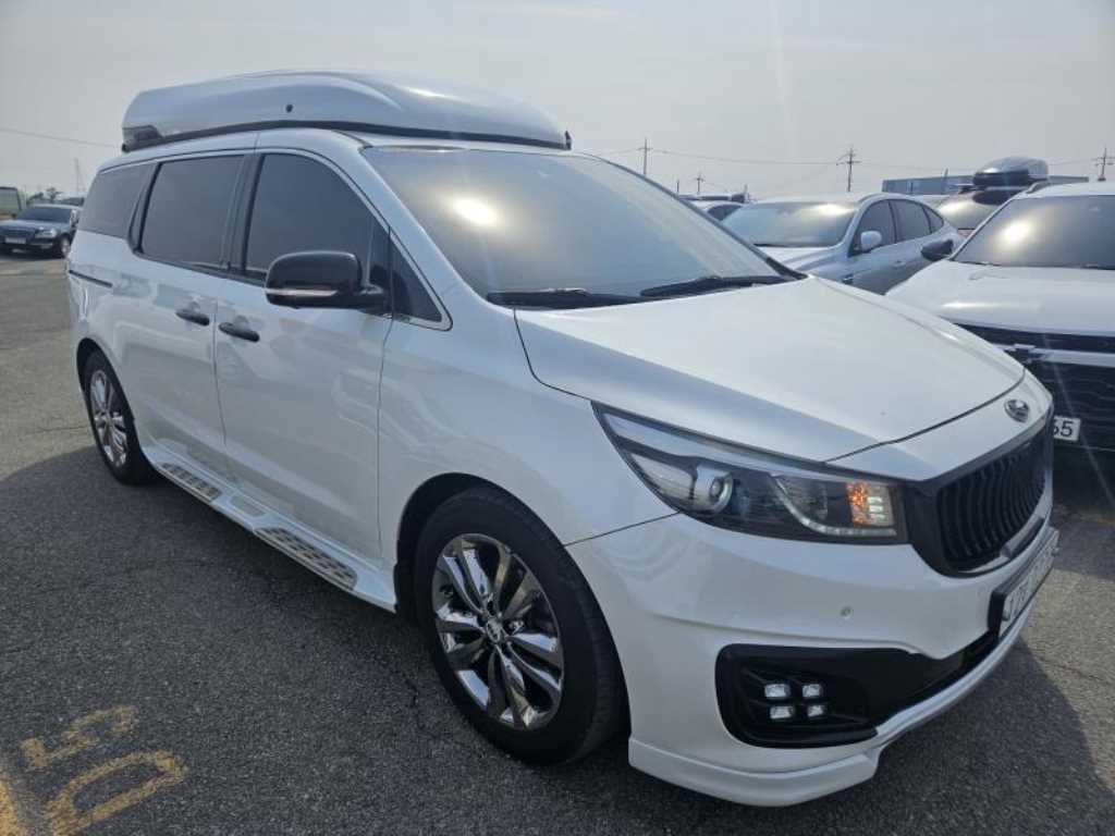 KIA Carnival - Vista 4