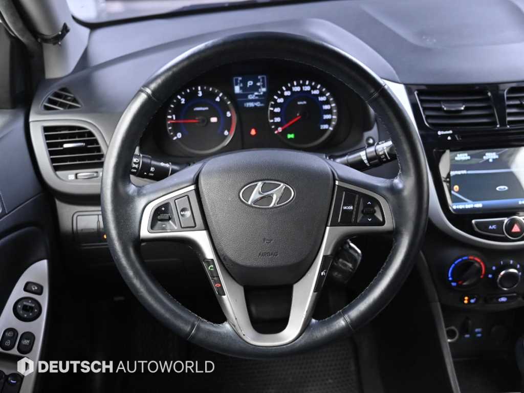 HYUNDAI Accent 2015 - Importación desde Corea - HF Imports Iquique - Foto 13