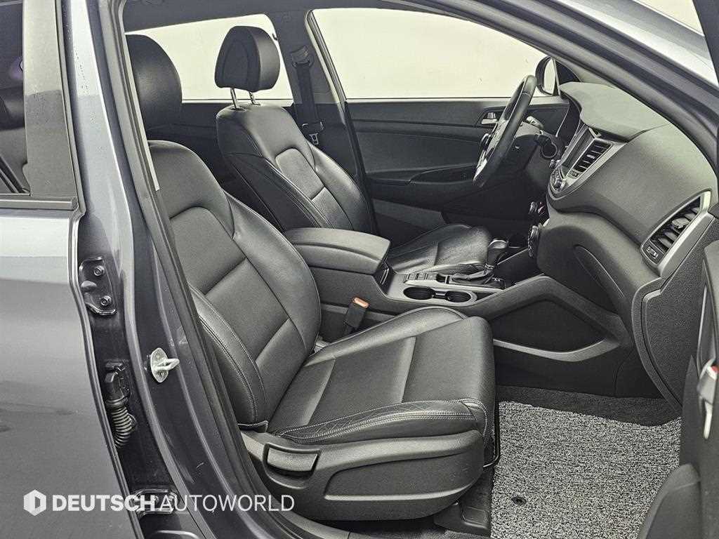 HYUNDAI Tucson - Vista 10