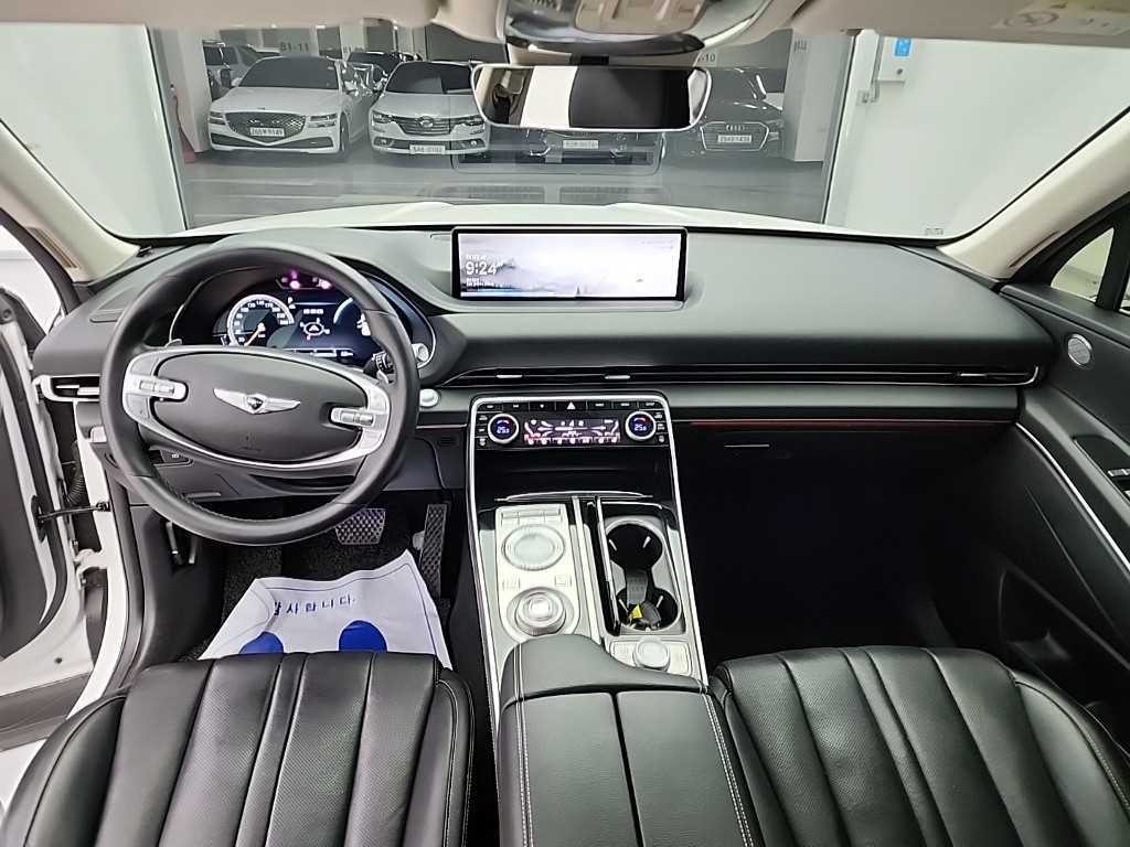 Genesis GV80 - Vista 7