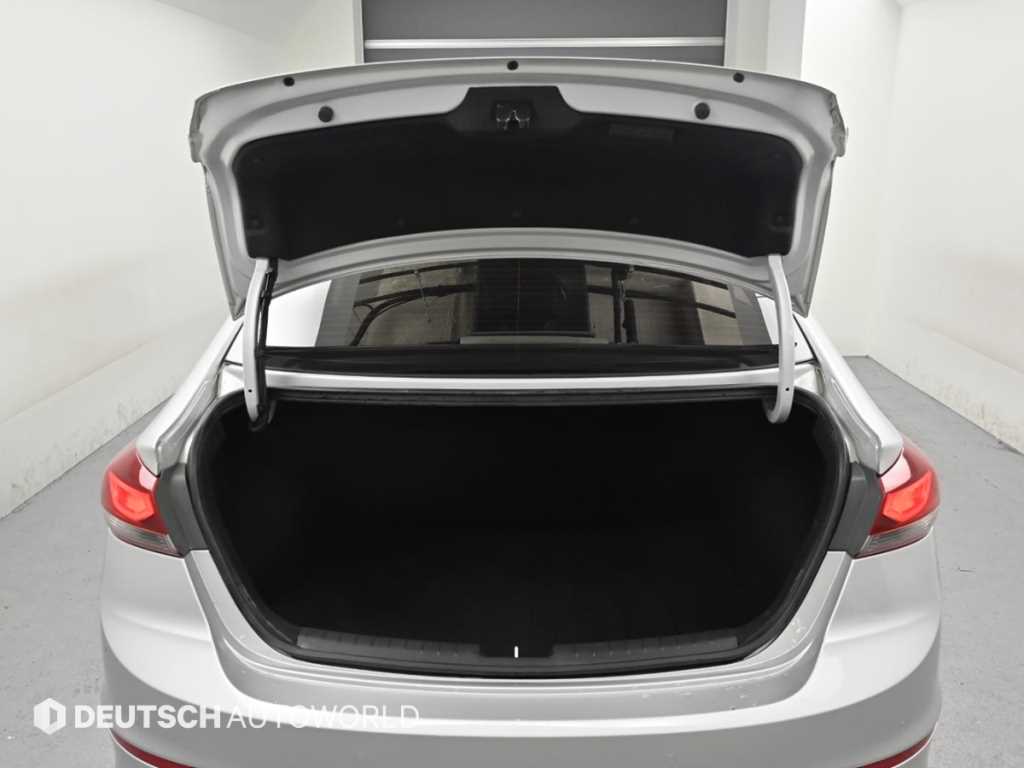 HYUNDAI Avante 2016 Gris - Importación desde Corea - HF Imports Iquique - Foto 19