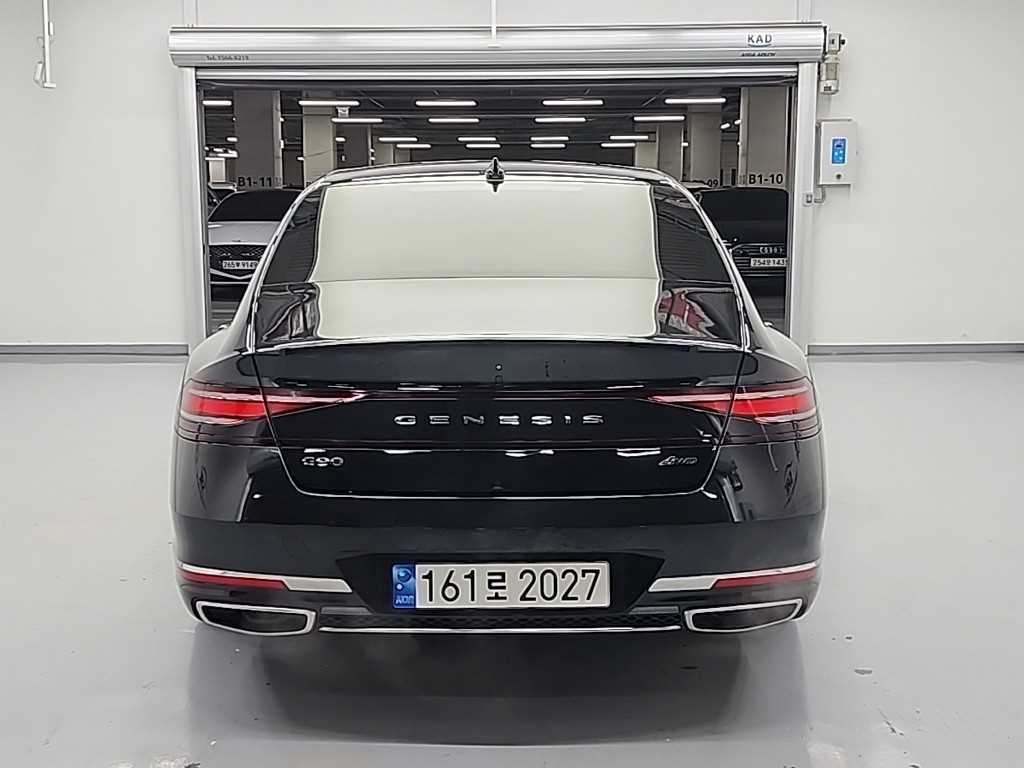 Genesis G90 - Vista 4