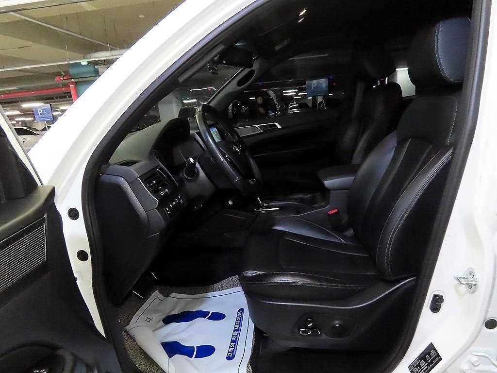 Ssangyong Rexton - Vista 6