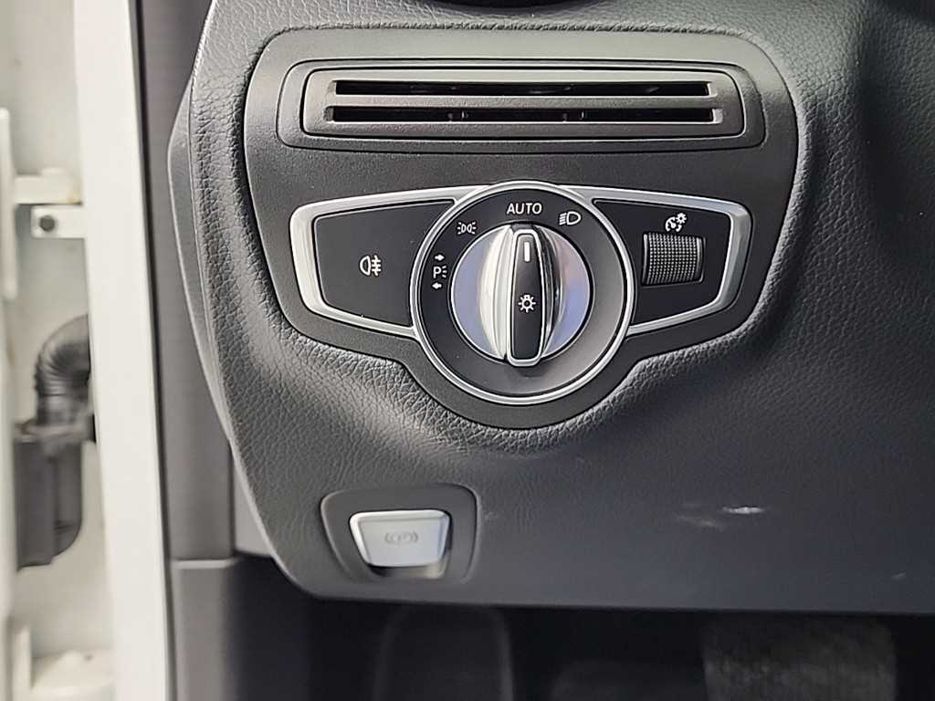 Mercedes Benz C Class 2019 Blanco - Importación desde Corea - HF Imports Iquique - Foto 18