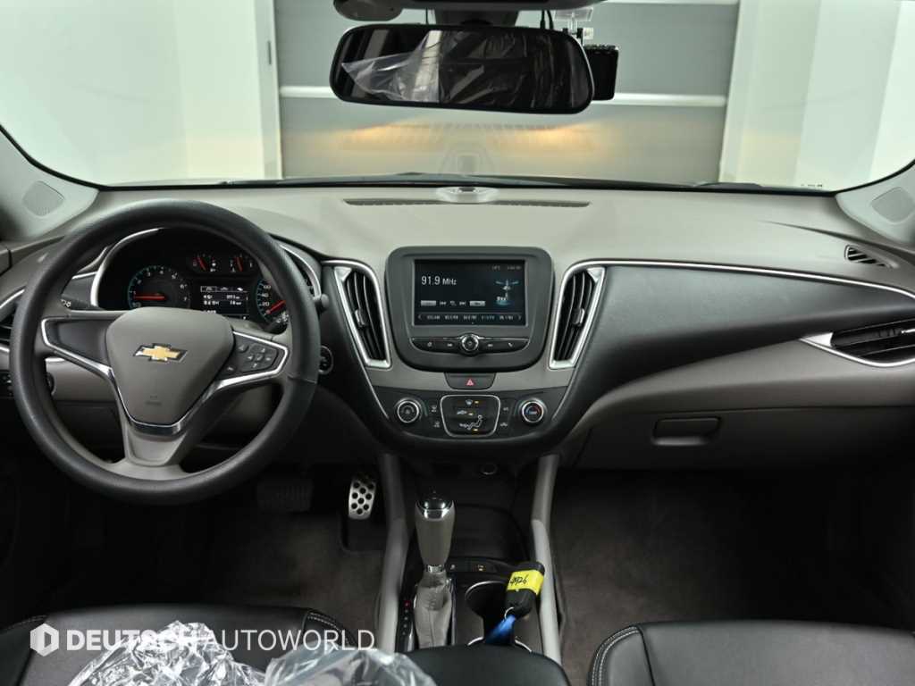 Chevrolet Malibu - Vista 7