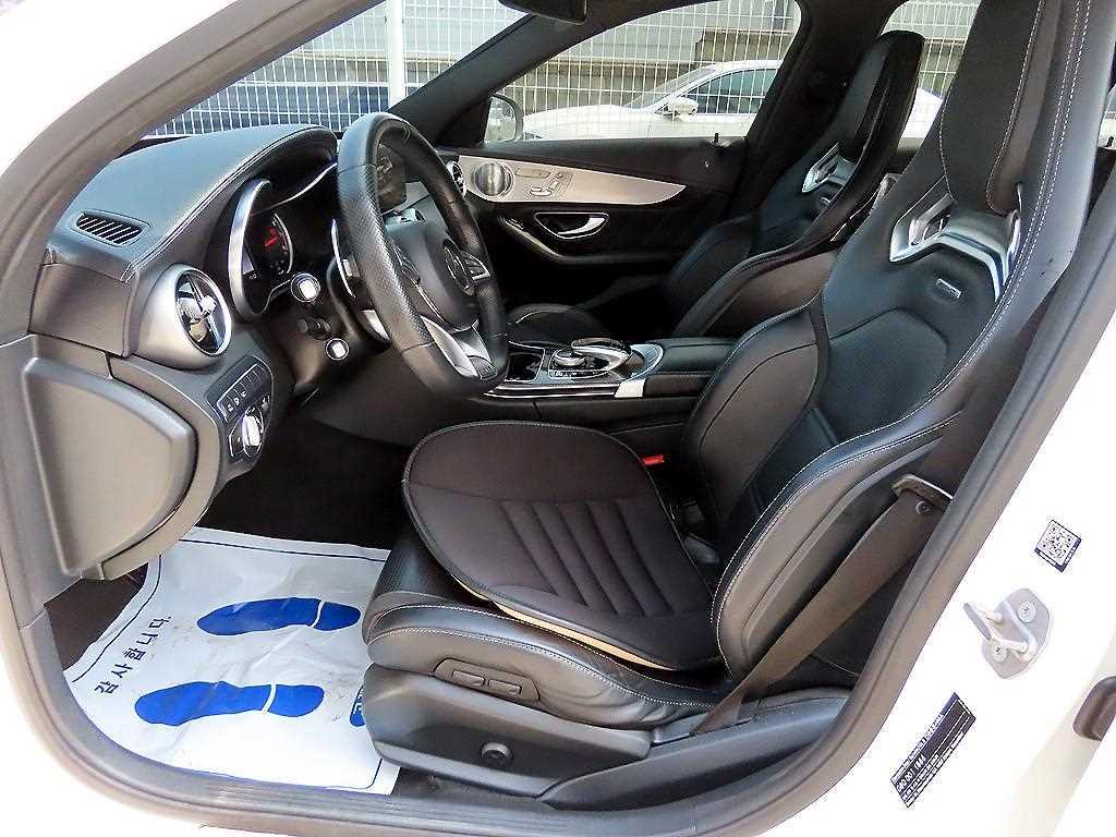 Mercedes Benz C Class - Vista 5