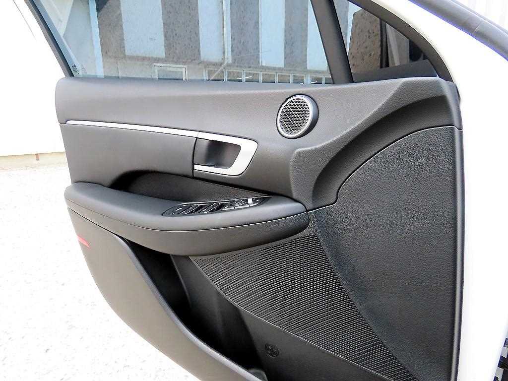 HYUNDAI Sonata - Vista 11