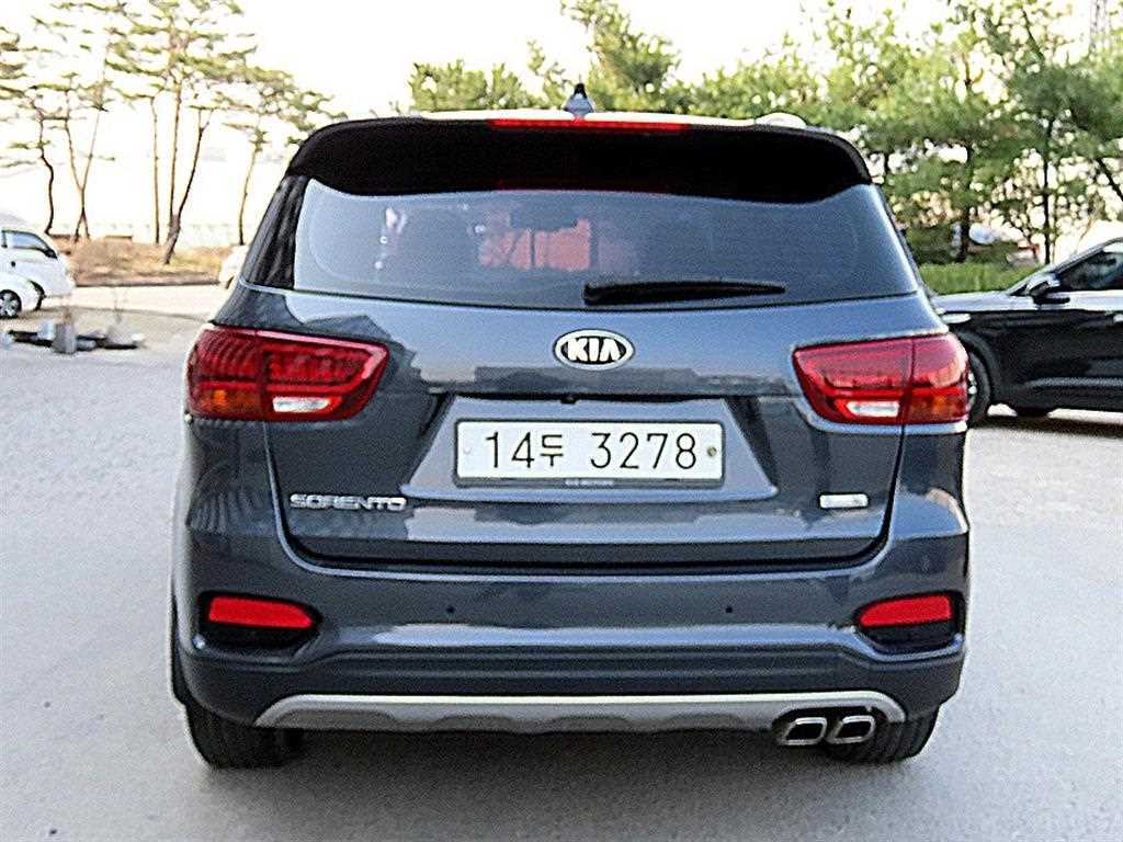 KIA Sorento - Vista 4