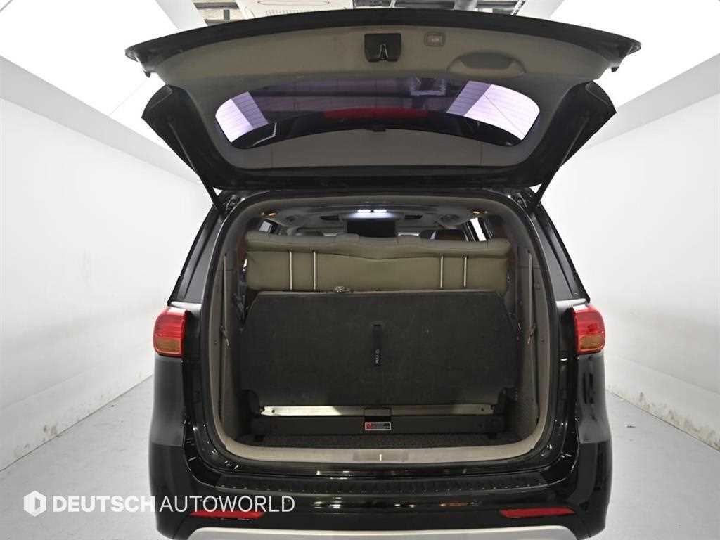 KIA Carnival 2016 Negro - Importación desde Corea - HF Imports Iquique - Foto 19