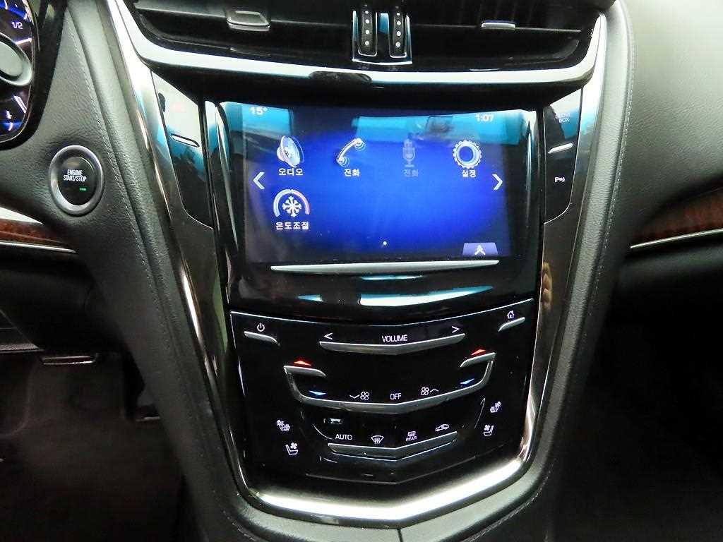 Cadillac CTS - Vista 6