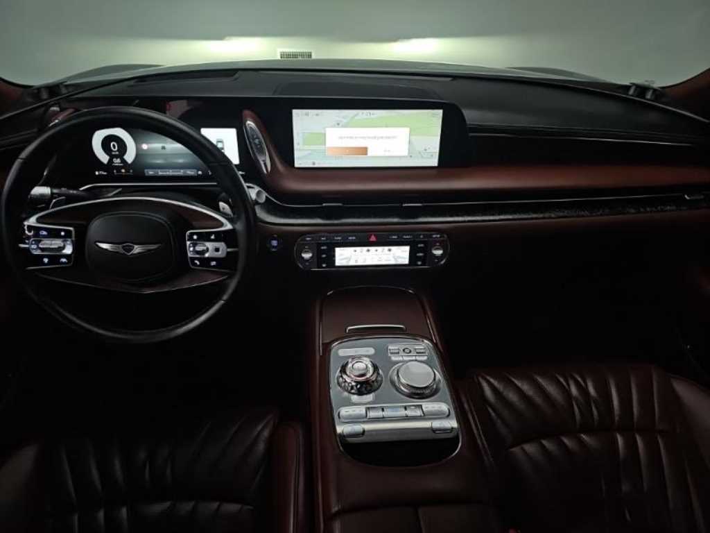 Genesis G90 - Vista 5