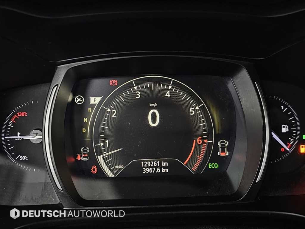 SAMSUNG QM6 - Vista 8