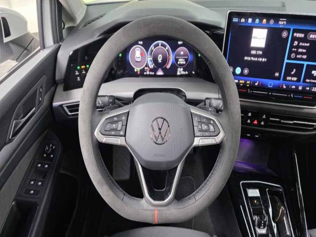 Volkswagen Golf 2025 - Importación desde Corea - HF Imports Iquique - Foto 13