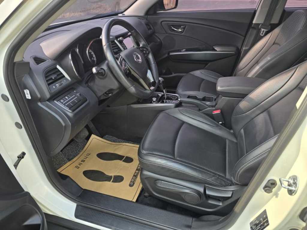 Ssangyong Tivoli 2018 - Importación desde Corea - HF Imports Iquique - Foto 13