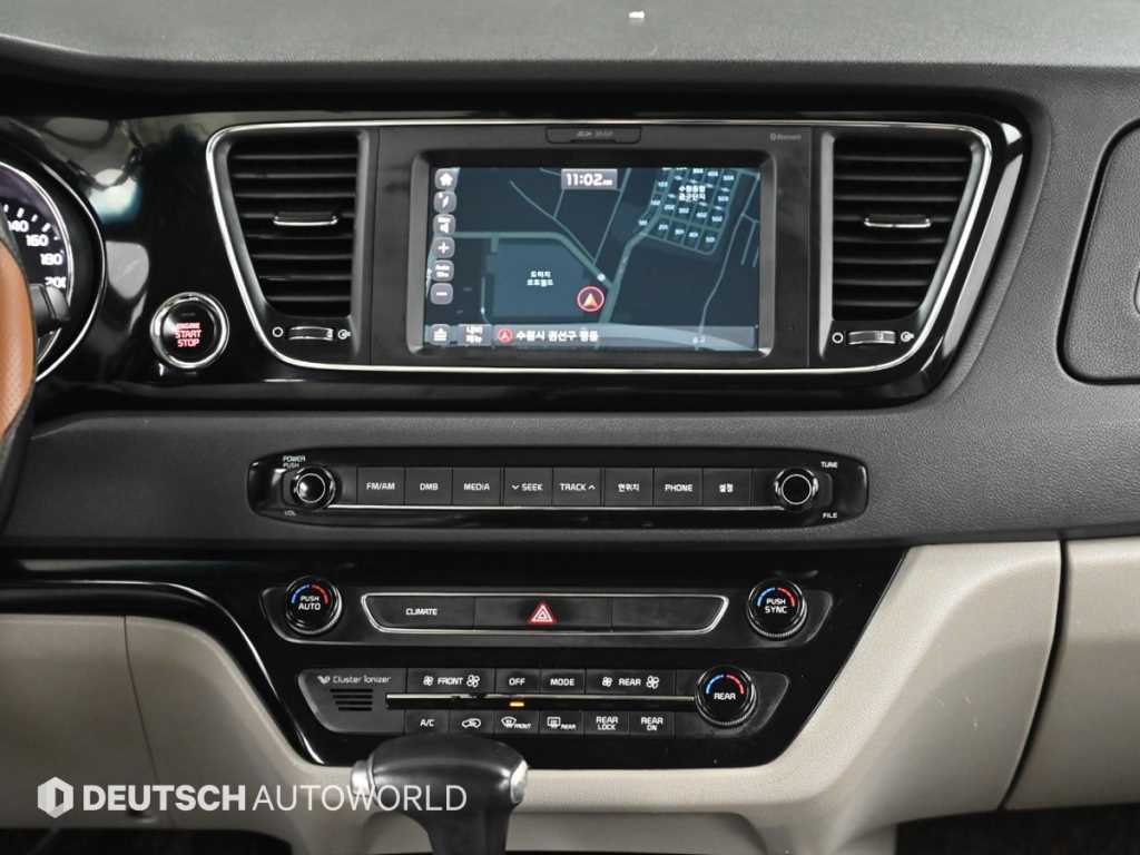 KIA Carnival 2017 Blanco - Importación desde Corea - HF Imports Iquique - Foto 14