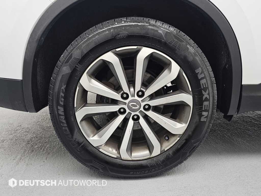 SAMSUNG QM6 - Vista 5