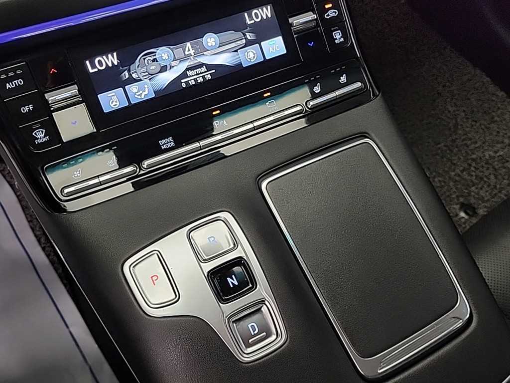 HYUNDAI Grandeur - Vista 8