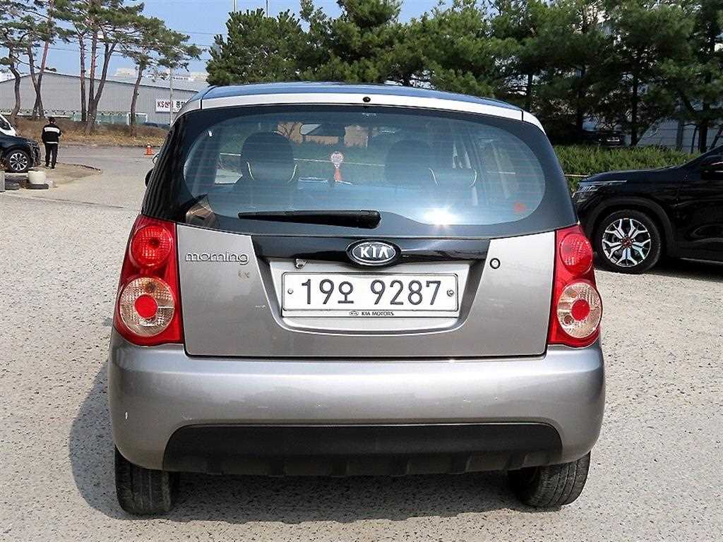 KIA Morning - Vista 4
