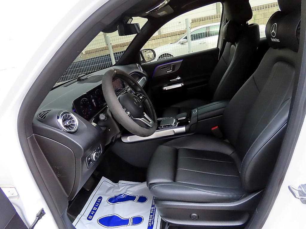 Mercedes Benz GLB Class - Vista 5