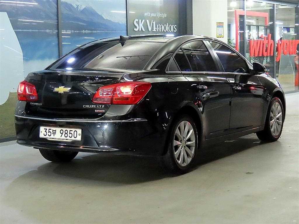 Chevrolet Cruise - Vista 4