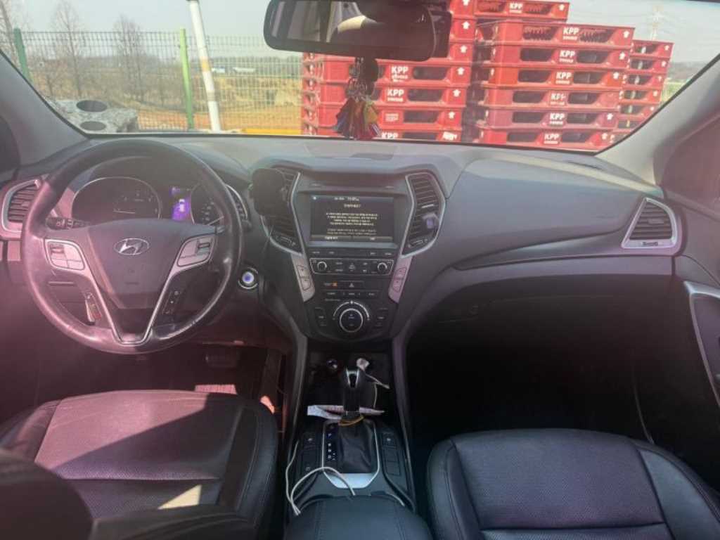 HYUNDAI Santa Fe - Vista 5