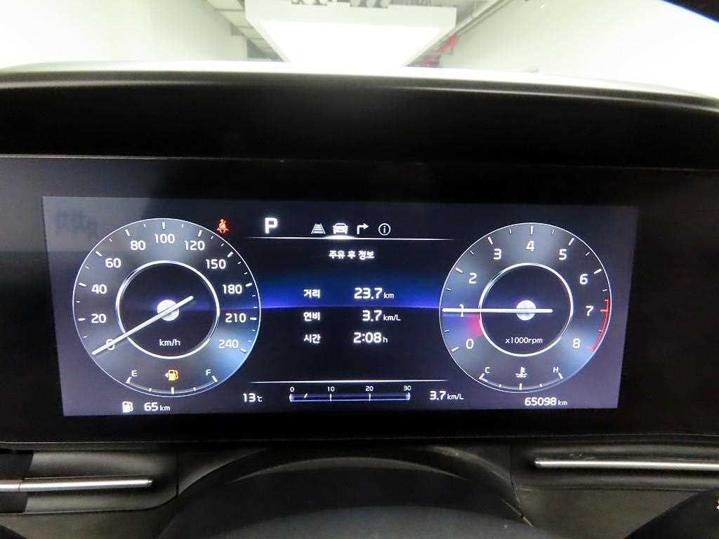 KIA Carnival - Vista 5