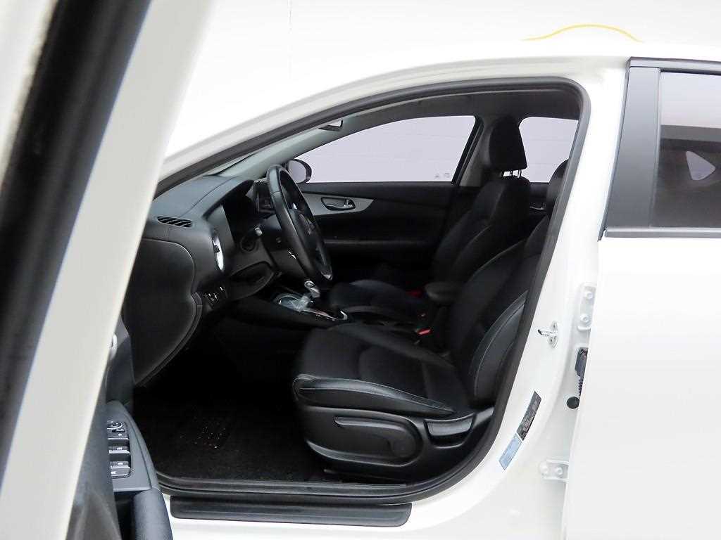 KIA K3 2022 Blanco - Importación desde Corea - HF Imports Iquique - Foto 14