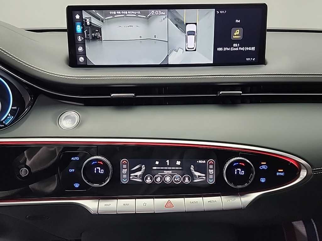 Genesis GV70 - Vista 10