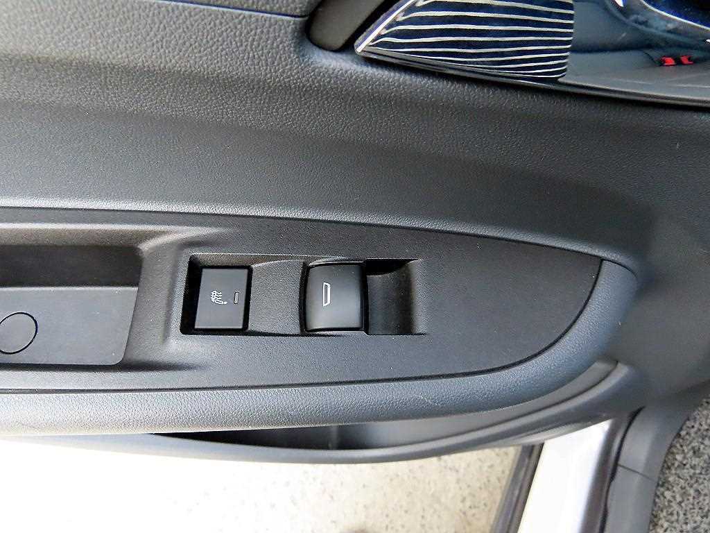 Chevrolet Bolt 2018 Blanco - Importación desde Corea - HF Imports Iquique - Foto 17