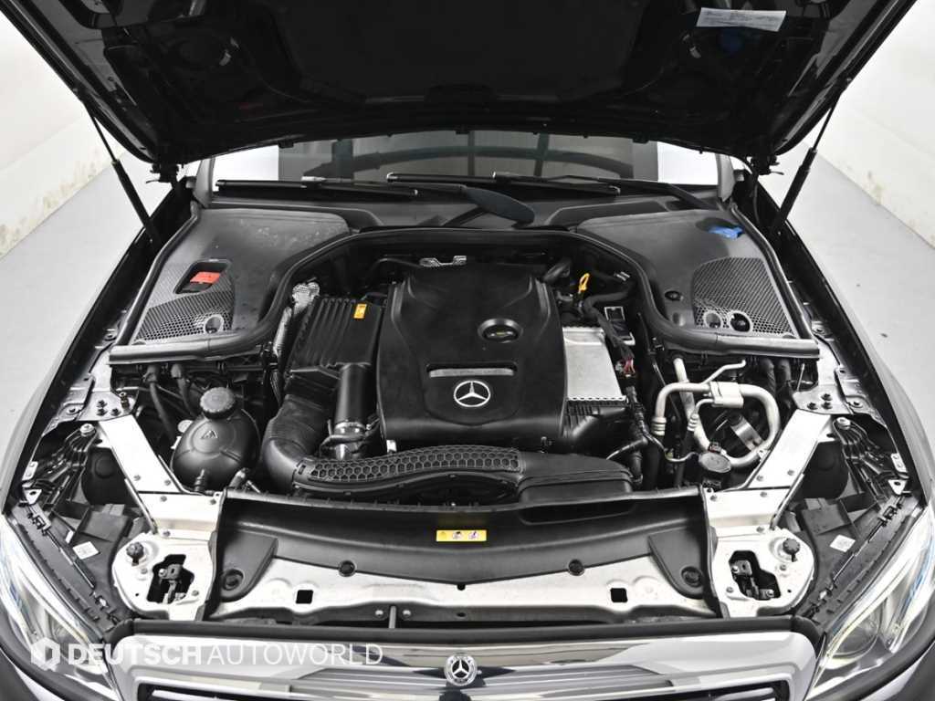 Mercedes Benz E class - Vista 6