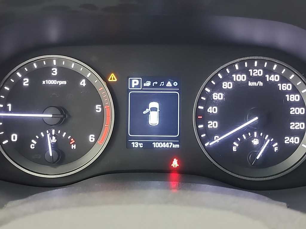 HYUNDAI Tucson - Vista 6