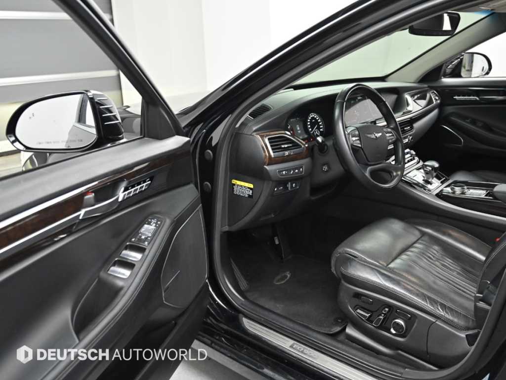 Genesis EQ900 - Vista 11