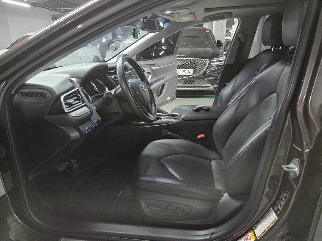 Toyota Camry - Vista 8