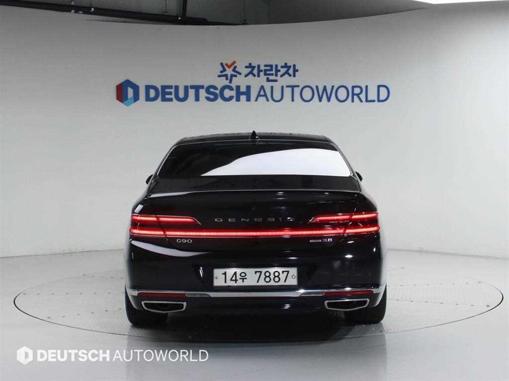 Genesis G90 - Vista 4
