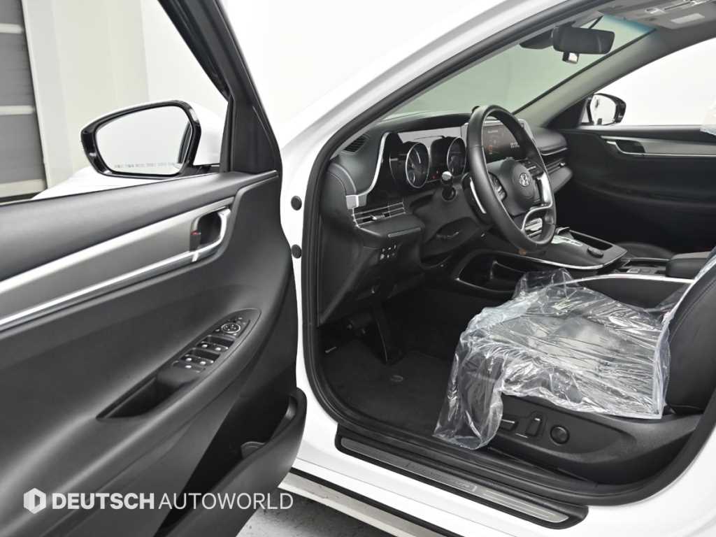 HYUNDAI Grandeur - Vista 11