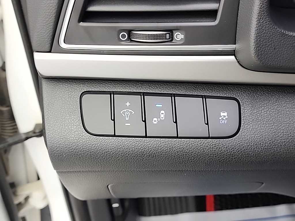 HYUNDAI Avante 2017 Blanco - Importación desde Corea - HF Imports Iquique - Foto 19