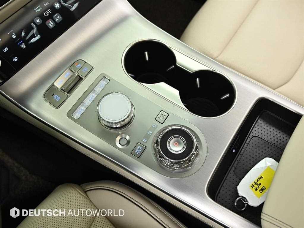 Genesis GV70 - Vista 9