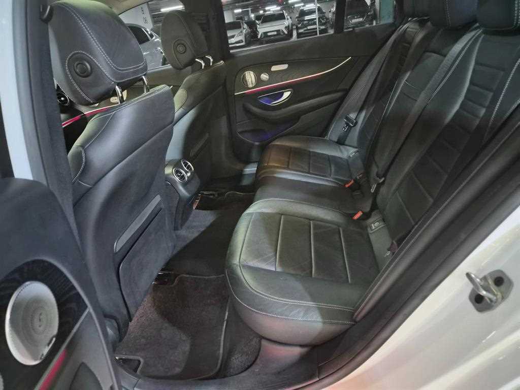 Mercedes Benz E class - Vista 7