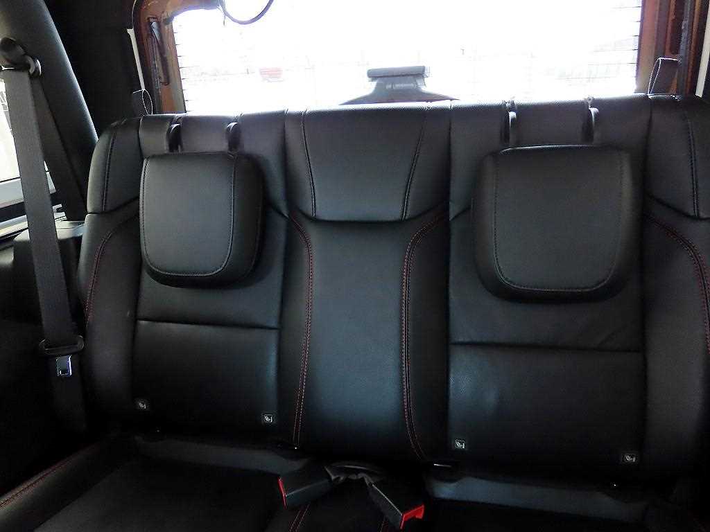 Jeep Wrangler - Vista 6