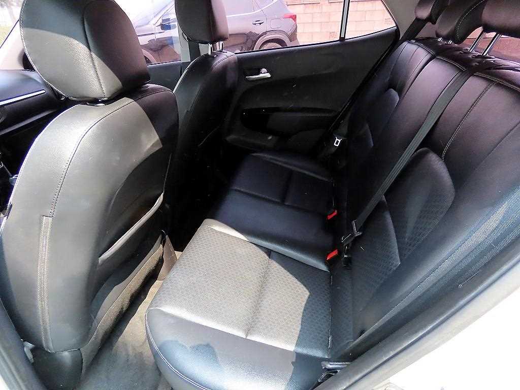 KIA Morning - Vista 9