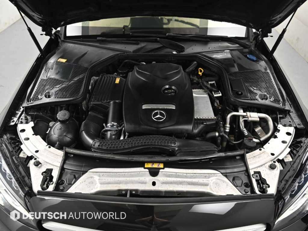 Mercedes Benz C Class - Vista 6